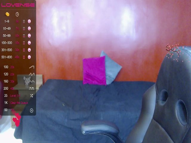 Live sex webcam photo for Infernalsexx #273366639