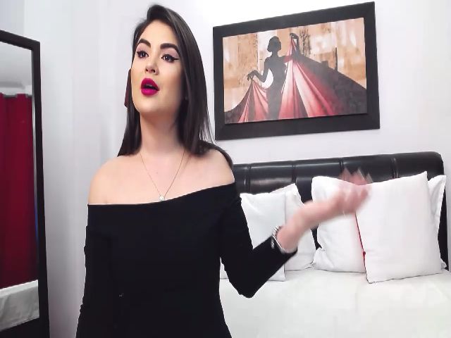 Live sex webcam photo for InnaHottyX #272406063