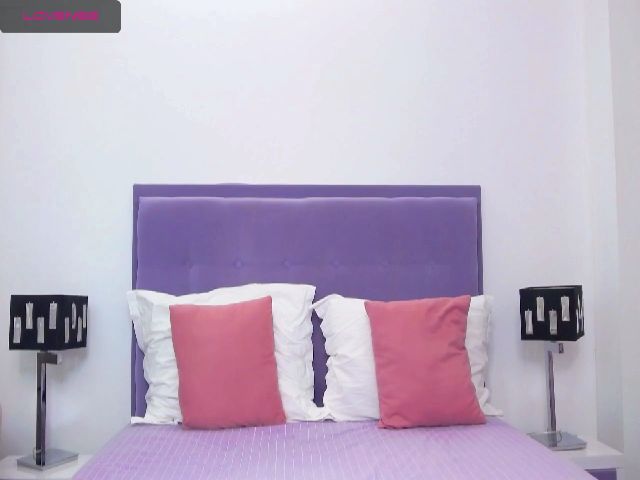 Live sex webcam photo for InnaHottyX #273522710