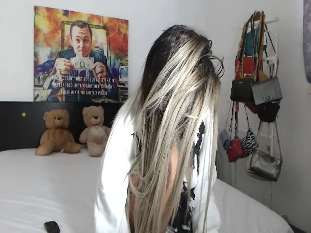 Live sex webcam photo for InnaSense #272344223