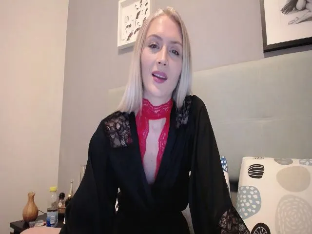 Live sex webcam photo for Inna_inna1 #271776041