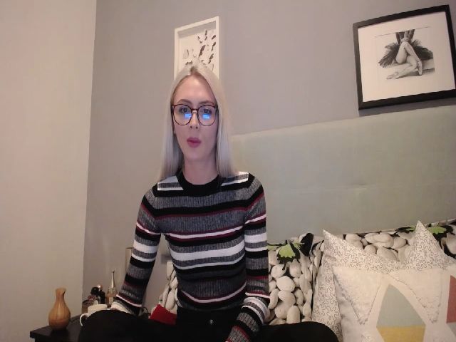 Live sex webcam photo for Inna_inna1 #272080343