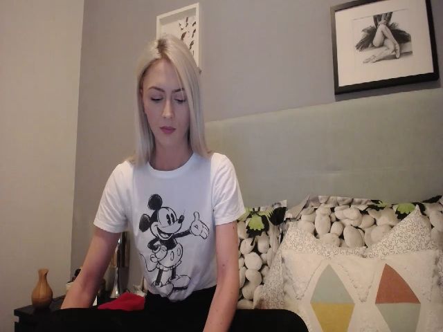 Live sex webcam photo for Inna_inna1 #272094691