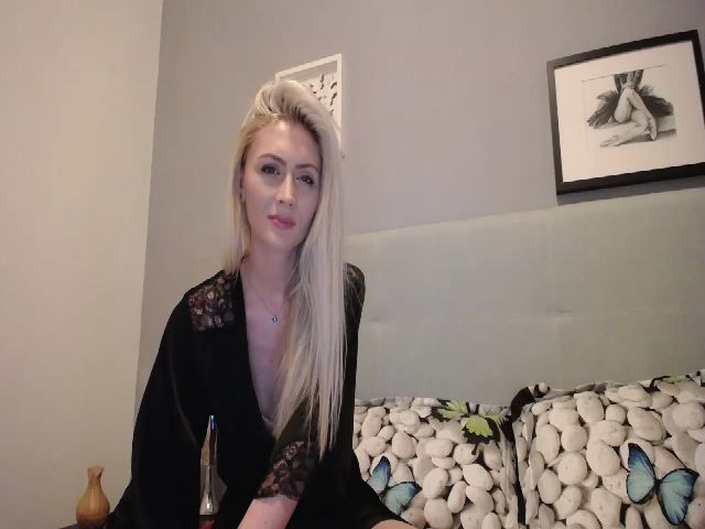 Live sex webcam photo for Inna_inna1 #272133516