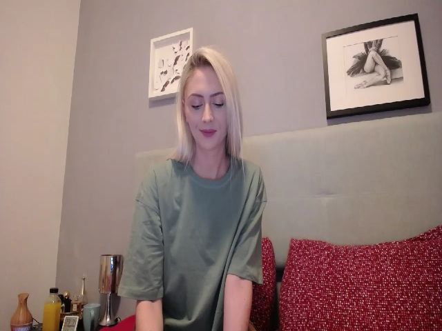 Live sex webcam photo for Inna_inna1 #272421681