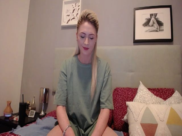 Live sex webcam photo for Inna_inna1 #273040400