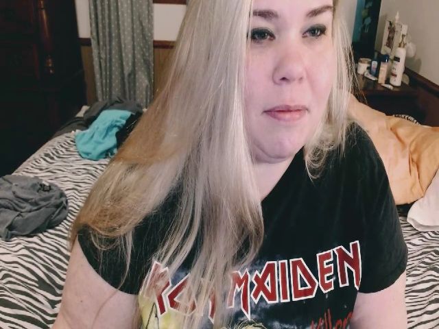 Live sex webcam photo for InsideKitty #273742473