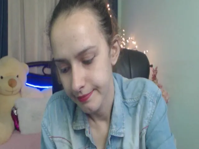 Live sex webcam photo for IrisNichols #273098839