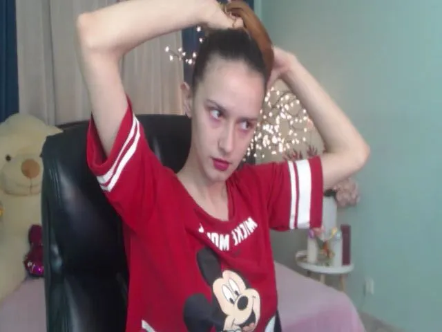 Live sex webcam photo for IrisNichols #273173401