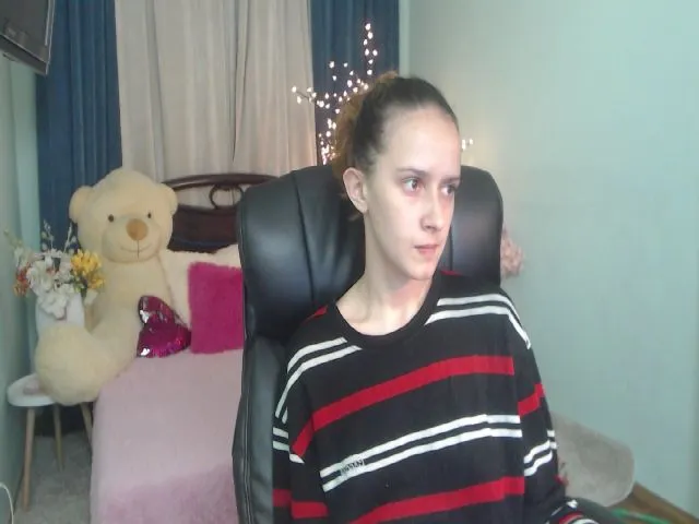 Live sex webcam photo for IrisNichols #273236022