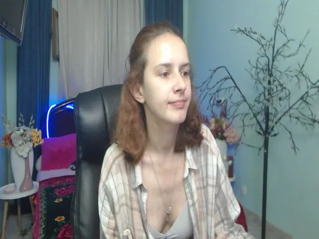 Live sex webcam photo for IrisNichols #273744879