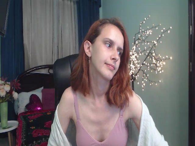 Live sex webcam photo for IrisNichols #274226621