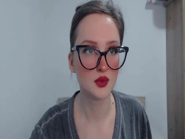 Live sex webcam photo for Irisachka #272877401