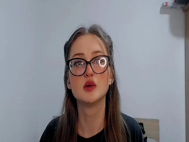 Live sex webcam photo for Irisachka #272997739