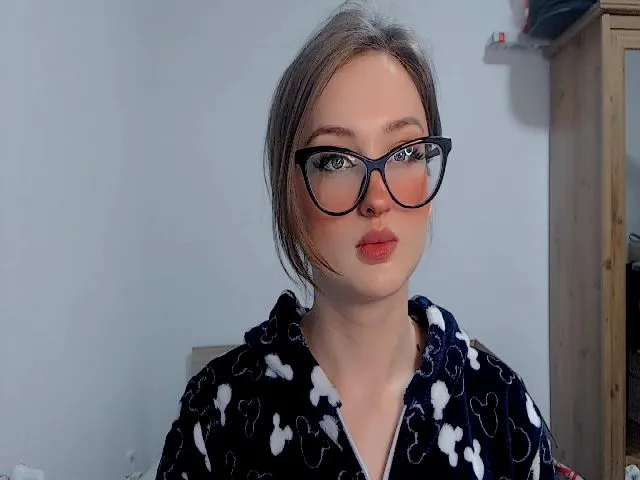 Live sex webcam photo for Irisachka #273213387