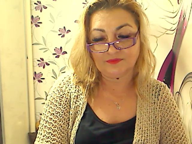 Live sex webcam photo for IryshAlyce #272091316