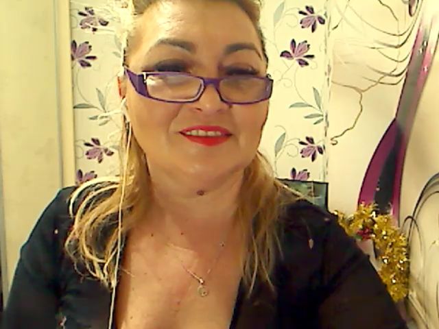 Live sex webcam photo for IryshAlyce #272211887