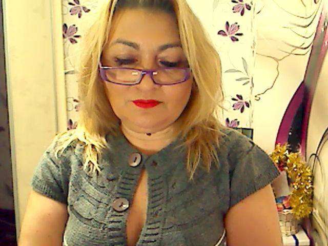 Live sex webcam photo for IryshAlyce #272257434