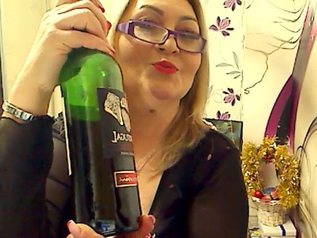 Live sex webcam photo for IryshAlyce #272286528