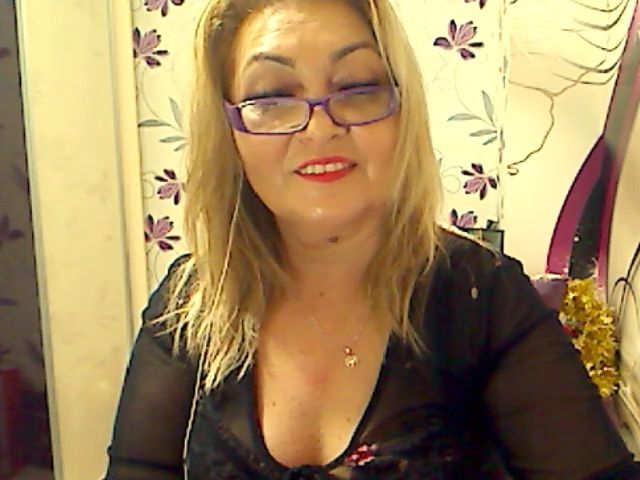 Live sex webcam photo for IryshAlyce #272394540