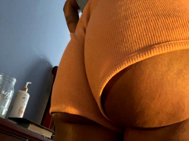 Live sex webcam photo for IsabelHunter #273731175