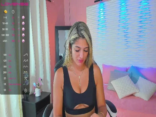 Live sex webcam photo for IsabelaBrown #272063095