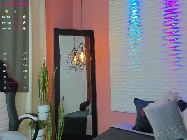 Live sex webcam photo for IsabelaBrown #272592038