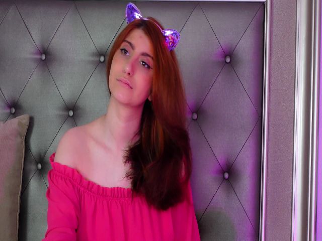 Live sex webcam photo for IsabellaMyst #273394990