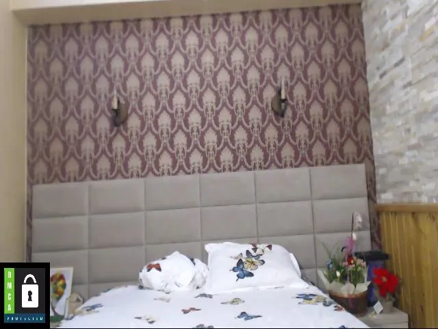 Live sex webcam photo for IsabelleFIT #274408776