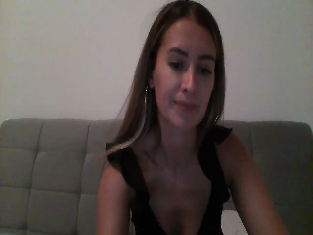 Live sex webcam photo for Iselin39 #274785670