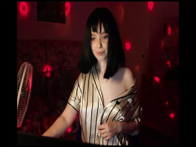 Live sex webcam photo for Ismiralda #274059740