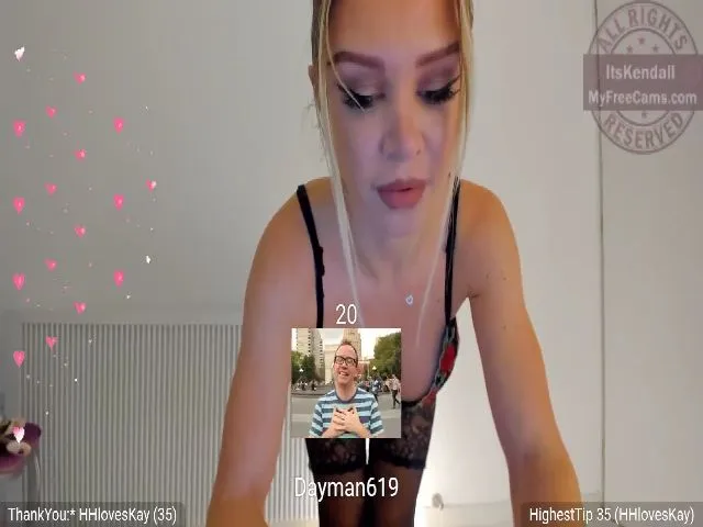 Live sex webcam photo for ItsKendall #272008509