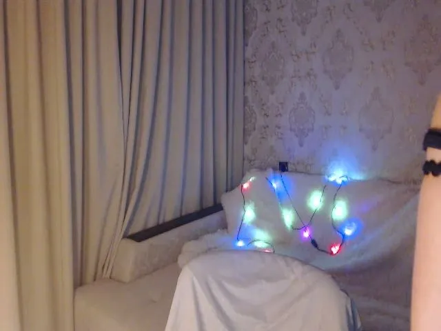 Live sex webcam photo for ItsLizi #271853502