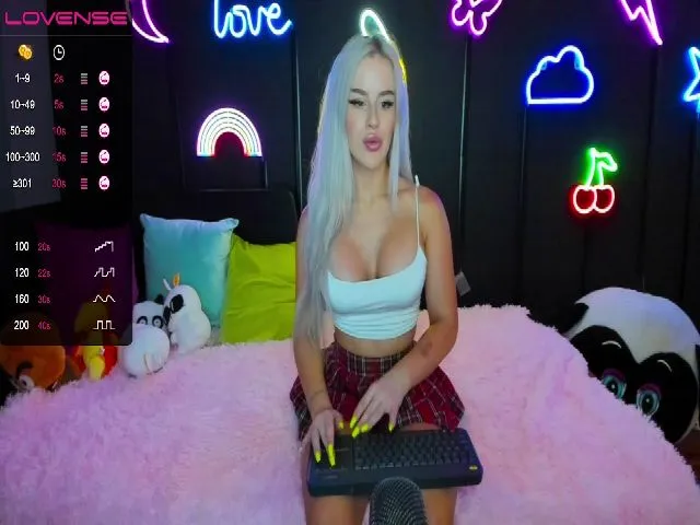 Live sex webcam photo for Itsmisslexi #273608458