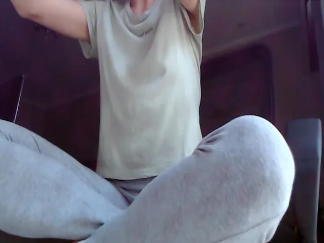 Live sex webcam photo for JUICY_KRISSY #273650857