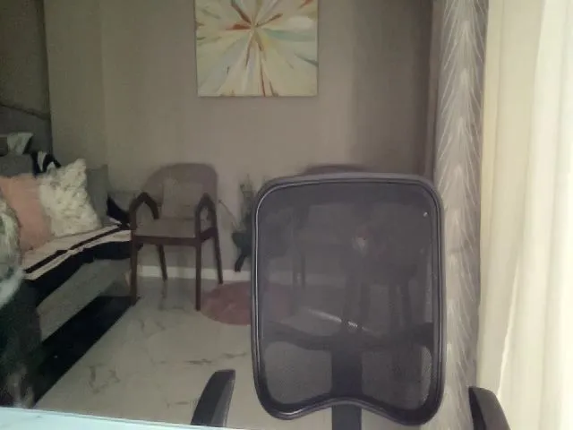 Live sex webcam photo for JUICY_KRISSY #273672572