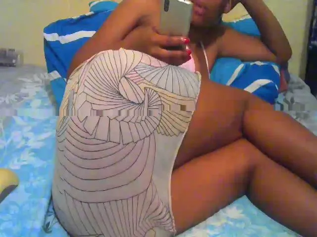 Live sex webcam photo for Jadapinkert #272940717