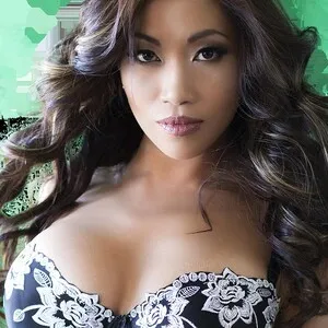 Live sex webcam photo for JadeBirthday #293416525