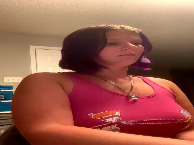 Live sex webcam photo for JadeLuvRules #274299755