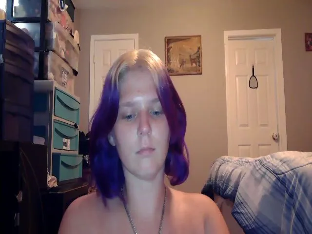 Live sex webcam photo for JadeLuvRules #274587637