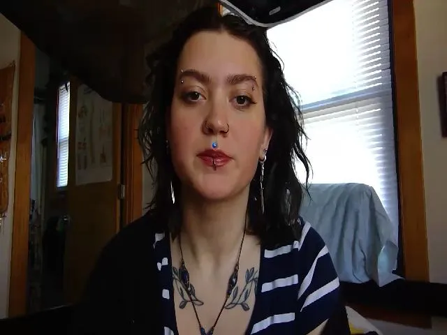 Live sex webcam photo for JadeXY #272150712