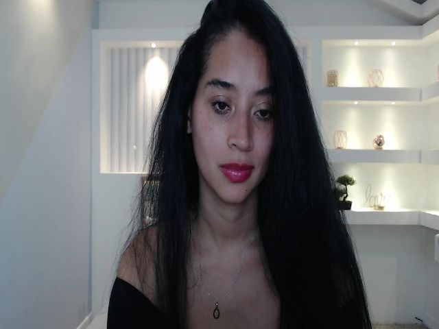 Live sex webcam photo for Jade_lee88 #274251431