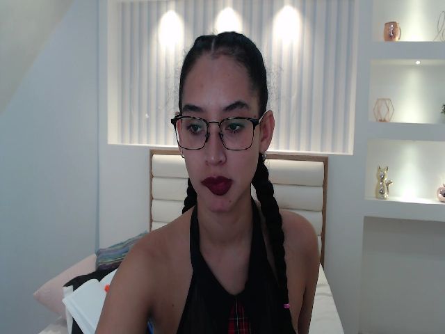 Live sex webcam photo for Jade_lee88 #274413793