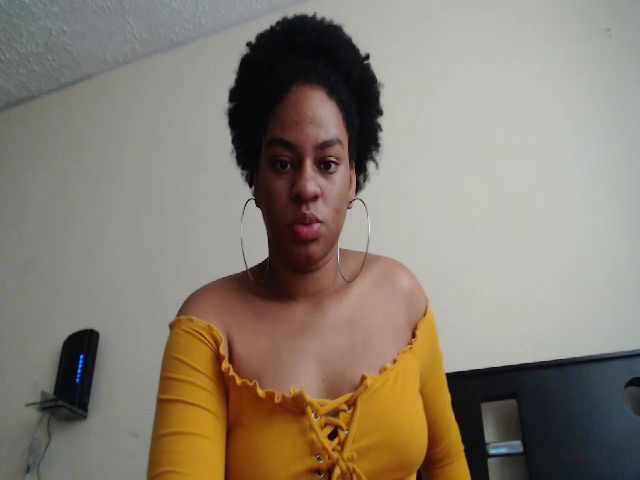 Live sex webcam photo for JadennM #272678318