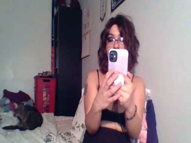 Live sex webcam photo for Jadereign #271726661