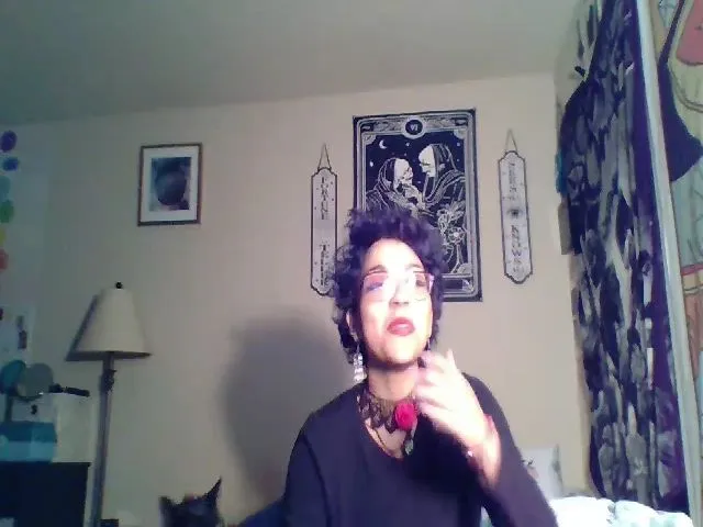 Live sex webcam photo for Jadereign #272534909