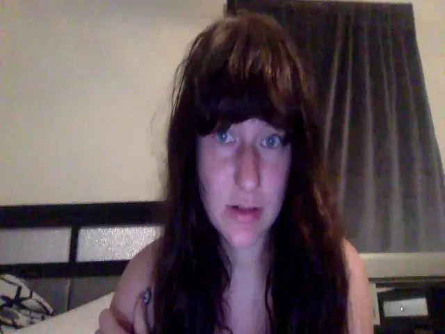 Live sex webcam photo for Jadesunkiss #274429719