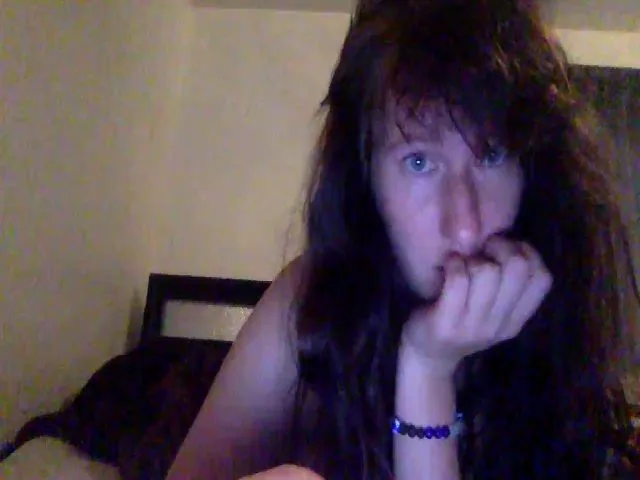 Live sex webcam photo for Jadesunkiss #274459576