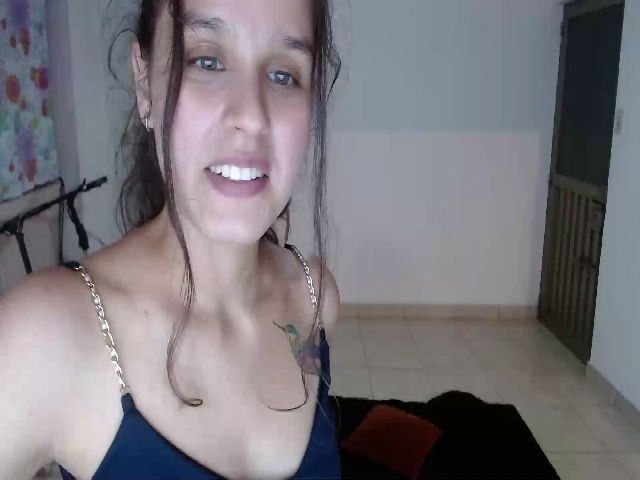 Live sex webcam photo for Jadi_lee #272002682