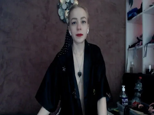 Live sex webcam photo for JanaBella #271760645